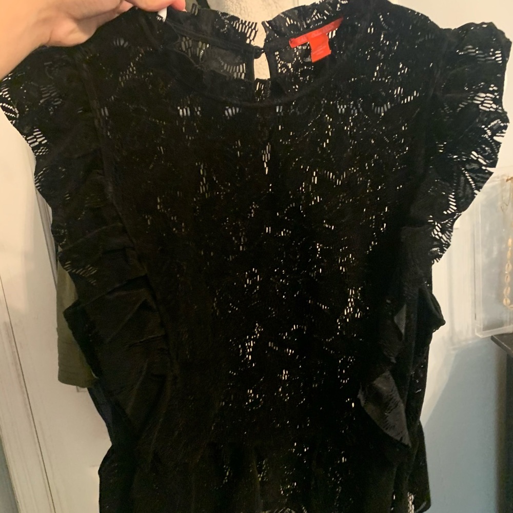 Black Sz M Chelsea  and Violet laser cut blouse
